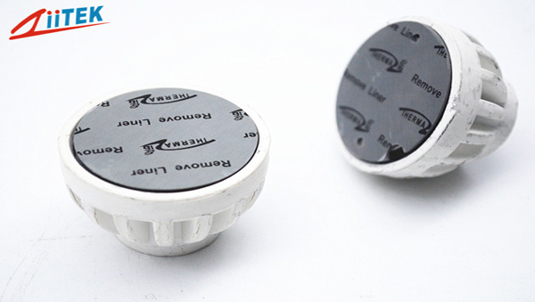 LED路灯散热难？导热硅胶片轻松解决