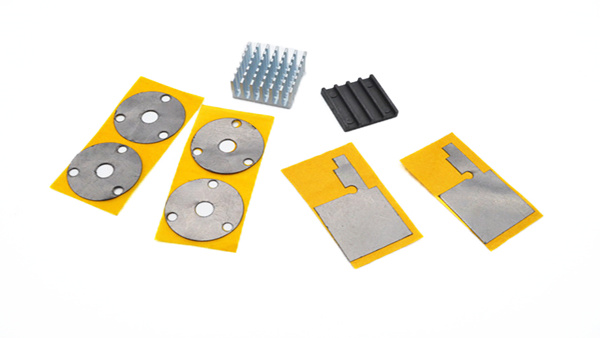 PA旗舰厅
教你如何区分：人工导热石墨与天然导热石墨的差别