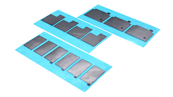 PA旗舰厅
科技教你正确去除导热石墨片留下的黑污渍