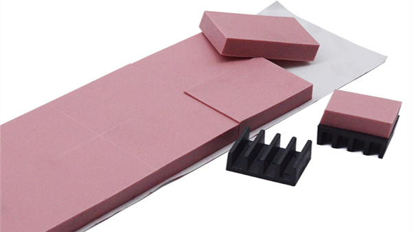 PA旗舰厅
教你如何区分导热垫片的背胶与自粘性