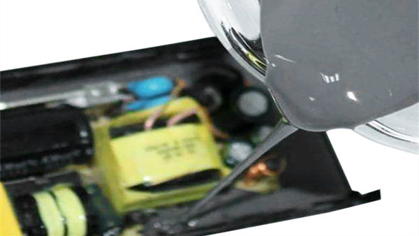 PA旗舰厅
教你正确选择导热环氧树脂灌封胶