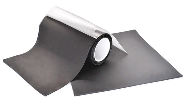 PA旗舰厅
TIS300：高性能导电硅胶片，具备电磁屏蔽与导热解决方案